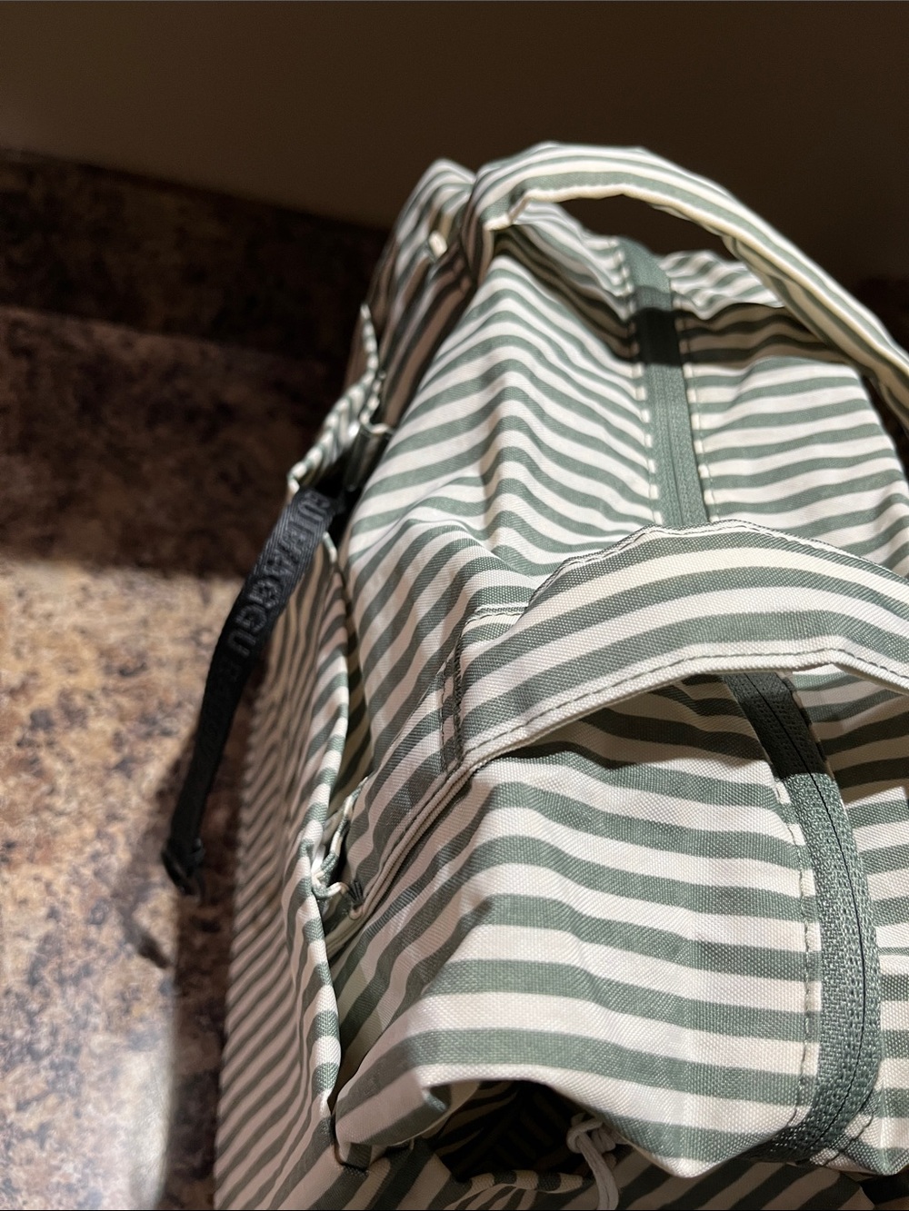 BAGGU Everyday Cloud Bag In Sage Stripe - Picture 7 of 10